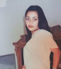 29,526,739 likes · 1,079,807 talking about this. Kim Kardashian Throws It Back To The 90s With Adorable Snap Of Her Younger Self Mirror Online