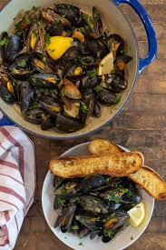 Steamed Mussels Recipe With White Wine Shallots Garlic And Butter The Best Mussels Could Not Be In 2021 Mussels Recipe Mussels Recipe White Wine White Wine Recipes