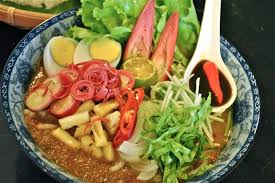 Pemilik resepi guna ikan tenggiri kerana isinya pejal dan terasa apabila kuah dihirup. Ramai Tak Yang Suka 1001 Resepi Makanan Tradisi Melayu Facebook