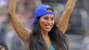 No, he does not have a girlfriend. Who Is V Stiviano Cnn Video