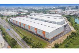 Daun pohon maple alam musim gugur dedaunan cabang tanaman merah hutan. Mapletree Logistics Trust Mapletree Logistics Hub Shah Alam