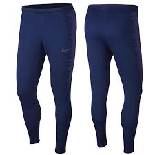 Wef tottenham hotspur fc herren apr 17, 2021 · tottenham hotspur trainingsanzug. Tottenham Hotspur Vaporknit Technical Trainingsanzug 2019 20 Nike