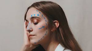 An honest review of the 'Hollywood Lift' facial treatment