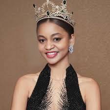 Kote nou timoun koman nou ye? Mwen gen yon challenge mwen ap fe pou moun Ki  vle pedi pwa ak vant yo, moun nan ap bezyen voye photo li avan li komanse