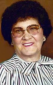 Eva Benton, 93, dies