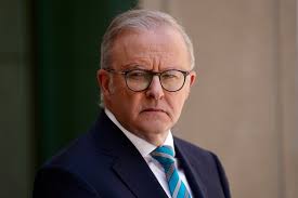 Henry Walker Eltin chairman dies in car crash