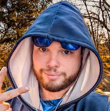 Seems about right How Dante treats HowDantetreatsPatty: Patty: How Dante  treats HowDantetreatsNero: Nero: