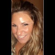 Amanda Petroff's Instagram, Twitter & Facebook