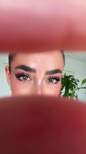 Lola Lolita: No Dejes Pasar La Vida Esperando