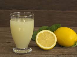 Minum Air Lemon Hangat Sebelum Tidur Rasakan Manfaat Ini Keesokan Harinya Semua Halaman Nakita