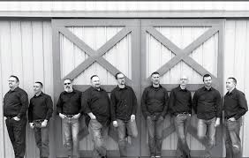 Lone Raven and NINE headline weekend entertainment at Marion Palace Theatre 