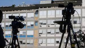 Papa francesco in ospedale, sarà operato. Dkuzt Icupuecm