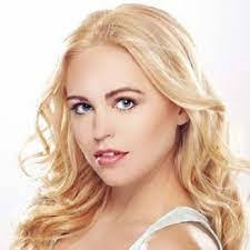 Raina Noel's Instagram, Twitter & Facebook