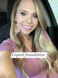 Seint cream makeup for a natural glow