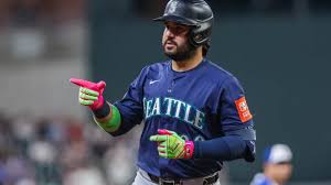 Mariners' Eugenio Suarez receives $100 million contract update from ESPN |  Sporting News
