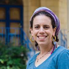 Vee is 4 years old 😍🤯🥺 The past year was so challenging and incredible-  we pivoted, learned and came back so strong! Can't wait to share the next  chapter with you all