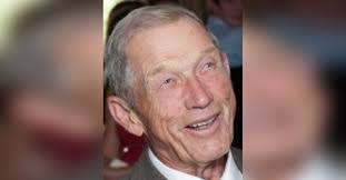 Sidney Wyatt's Instagram, Twitter & Facebook