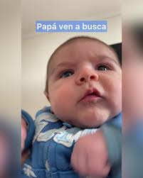 Creen que sus bebés dirán eso? 😅 Rai a veces está inquieto y no duerm...