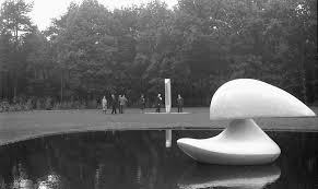 The water feature comes complete with everything required to install it immediately. The Sculpture Garden Kroller Muller Museum