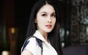 Saya ingin sekali masuk kuliah di unpad karena saya ingin sekali berpendidikan disanatetapi saya ingin kuliah melalui jalur beasiswa karena saya kuliah tidak mau. Dikenal Perfeksionis Sandra Dewi Nangis Saat Gagal Rangking 1 Di Sekolah