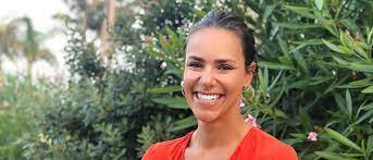 She has also hosted das pro7 länderspiel and presented at a number of uefa league events. Im April Neu Mama Esther Sedlaczek Hat Heimlich Geheiratet Promiflash De