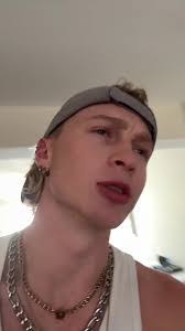 Leo Ryder's Instagram, Twitter & Facebook