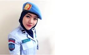Jokowi bukan warga sh terate (psht) mungkin karena alasan bp. Nina Sipir Cantik Asal Situbondo Yang Bikin Hati Pria Rela Dipenjara Media Informasi Kaya Inspirasi
