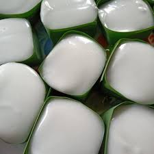 Kalau datang lambat sikit aje, confirm habis punya! Perbezaan Antara Kuih Tepung Pelita Kuih Tako Dan Kuih Limas