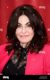 Sally dexter hi-res stock photography and images