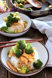Dec 26, 2020 · slow cooker creamy chicken and broccoli over rice is a super easy delicious meal the whole family will love! Chicken Broccoli Rice Toppings Foxy Folksy