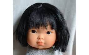 Valeria poupée asiatique Llorens