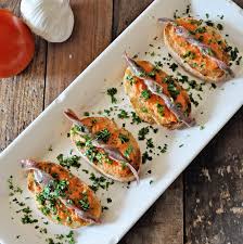 Catalan Tomato Bread With Spanish Anchovies Spain On A Fork Recipe Tomato Bread Anchovy Recipes Bruchetta Recipe