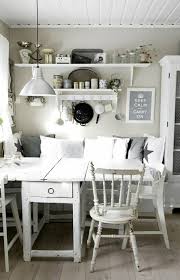 1001 Ideen Fur Kuche Shabby Chic Sitzecke In Der Kuche Shabby Chic Weiss Gestalten Shabby Deko Antiquedec In 2020 Shabby Chic Kuche Sitzecke Shabby Chic Weiss