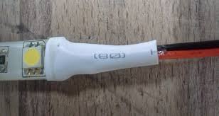 Led Led Strips Streifen Anschluss Loten Schrumpfschlauch Heisskleber Bauanleitung Anleitung Diy Selber Bauen Led Stripes Led Renovierung Und Einrichtung