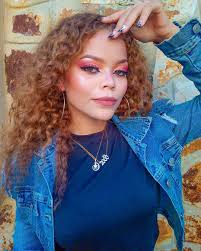 1\3 Makeup cupcake full color pastel🌈 _ Volviendo nuevamente 🌼✨ ¿Qué les  parece? 🎨 Sígueme en mi ig @marlubbmakeup 🦄 #makeup #makeuptutorial  #makeupartist #makeupideas #makeupaddict #make #makeupnomakeuplook  #endermaquilla #abcschool #venezuela ...