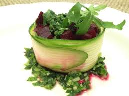 Rote Bete Tatar Im Zucchini Mantel Mit Barlauch Gremolata Roh Und Glutenfrei Vegane Vorspeisen Rote Bete Rohkost Rezepte