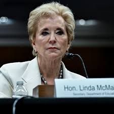 A Well-Known Political Blogger Is Hired by the Clinton Campaign