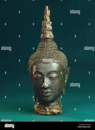 U thong hi-res stock photography and images