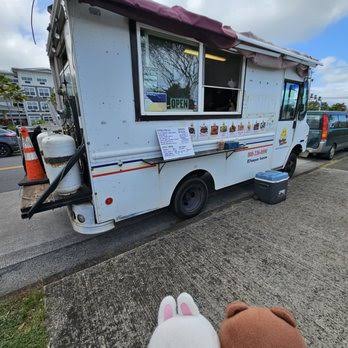 Yumyum Tumtum Filipino Food Truck — Asian restaurant food truck in Kailua, Hawaii