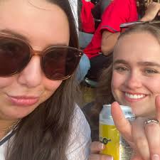 Looking for coed or women's volleyball team