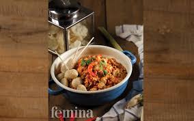 Kamu bisa menyajikan masakan ini hanya dengan beberapa langkah saja. Resep Nasi Goreng Tom Yum