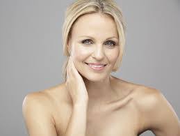 Abbey Saunders's Instagram, Twitter & Facebook