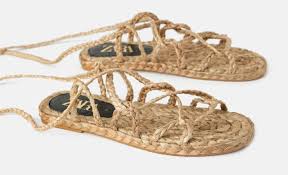 Traditional japanese shoes are mostly variations of thong sandals. Zara S New Woven Sandals Resemble Traditional Japanese Footwear Japan Today