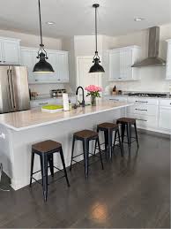 Choose from top contemporary designers & brands, find best ceiling lights, wall lights, pendants & under cabinet lighting at first and foremost, your kitchen lighting is an important form of task lighting. 20 Kitchen Countertop Decor Ideas