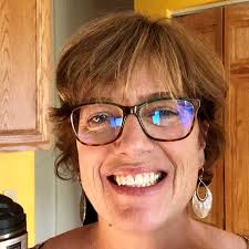 Elizabeth Grassi's Instagram, Twitter & Facebook