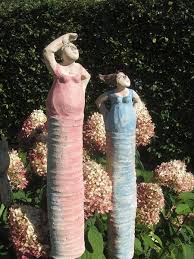 Hier finden sie zahlreiche ideen trends tipps und tricks zum thema garten. Die 400 Besten Bilder Zu Topfern Garten In 2020 Topferarbeiten Keramik Ideen Gartenkeramik