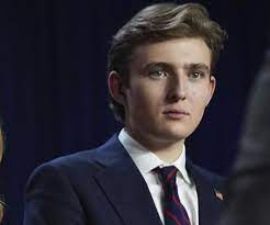 Barron, fiul lui Donald Trump, umilit de o fată la Universitatea New York. S-a lăsat cu sancțiuni dure pentru ea – Rețete și vedete