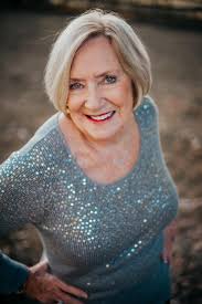 📸Sharon Andreina Hughes Mckenzie Machart