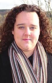 Manon Davies's Instagram, Twitter & Facebook