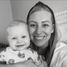 Does anyone know of any fitness groups for moms that you can bring your  child with you?